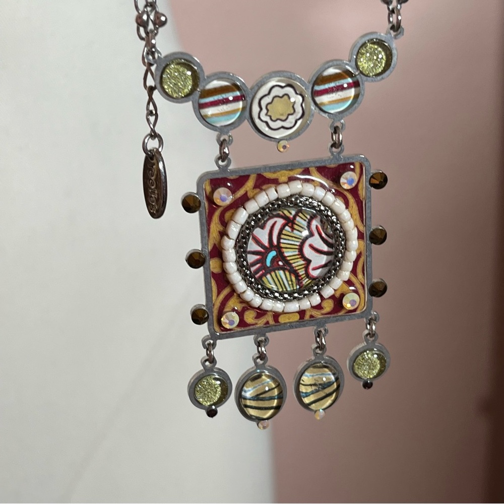 VGUVC Yoolles Estate Multicolor Silver Pendant Necklace w/Gold & Red Accents - Picture 14 of 15